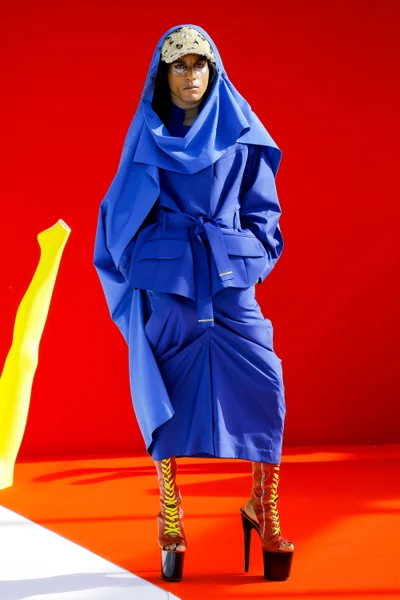 Look 2